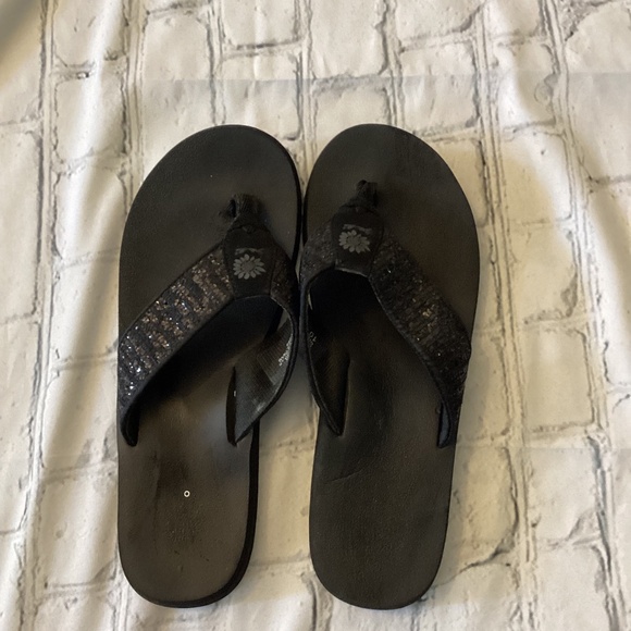 FLIP FLOP SANDAL (Size: 10) - Picture 1 of 4